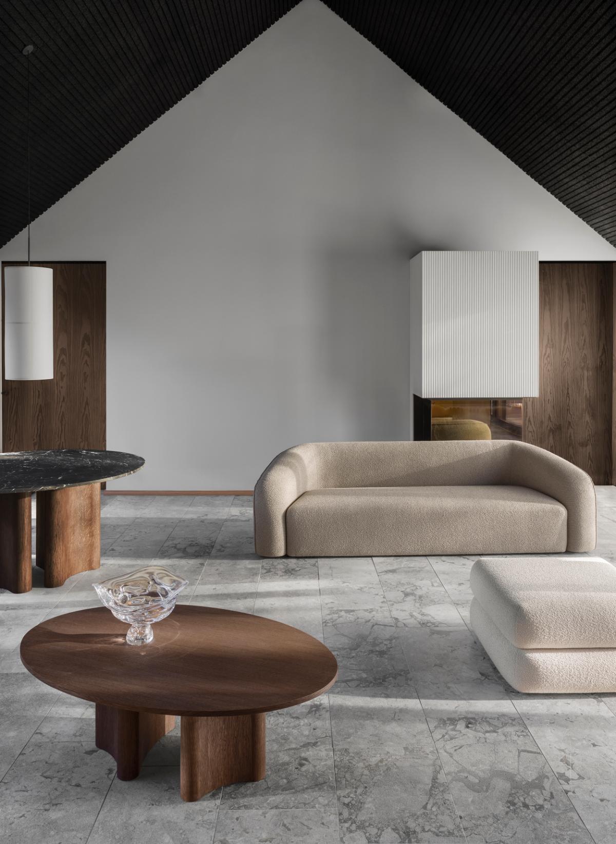 Sovana Sofa